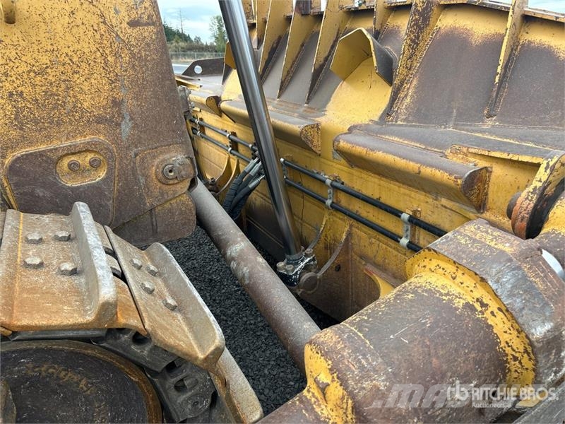 CAT D8R lánctalpas dózerek