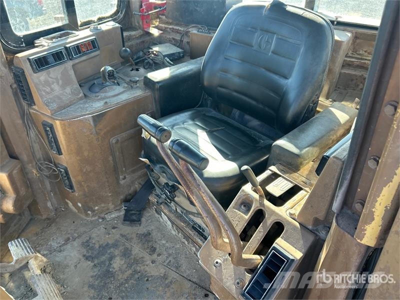 CAT D9L Crawler Dozer (Inoperable) Buldožerji goseničarji