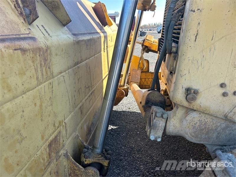 CAT D9L Crawler Dozer (Inoperable) Buldožerji goseničarji