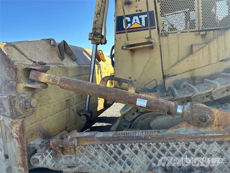 CAT D9L Crawler Dozer (Inoperable) Buldožerji goseničarji