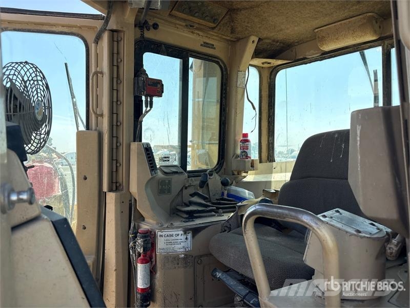 CAT D9R Buldožerji goseničarji