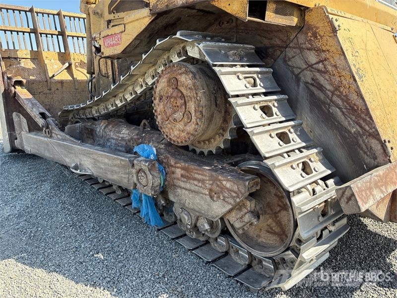 CAT D9R بلدوزرات مجنزرة