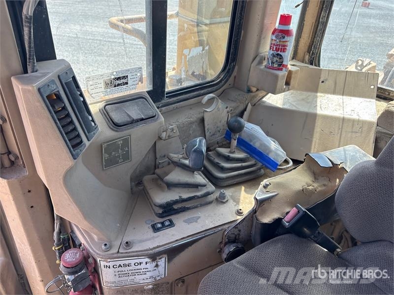 CAT D9R Buldožerji goseničarji
