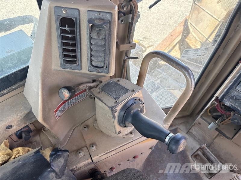 CAT D9R Buldožerji goseničarji