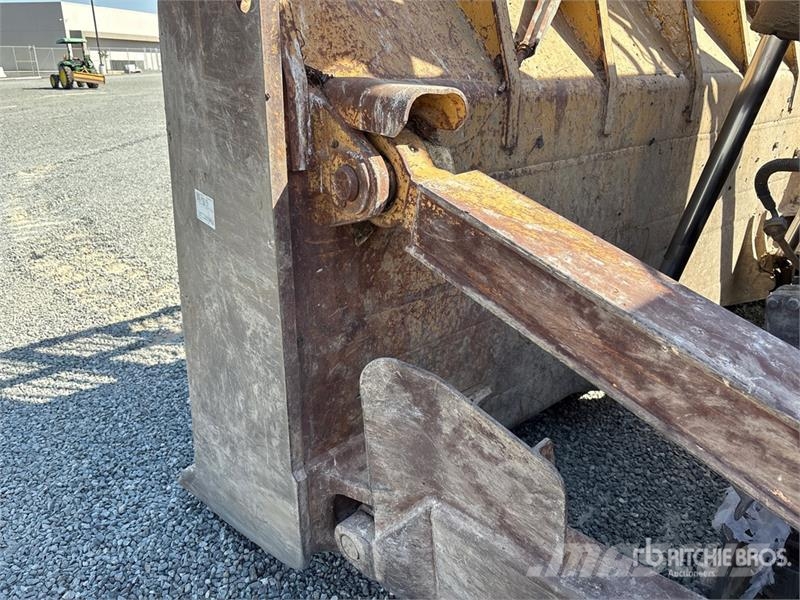 CAT D9R بلدوزرات مجنزرة