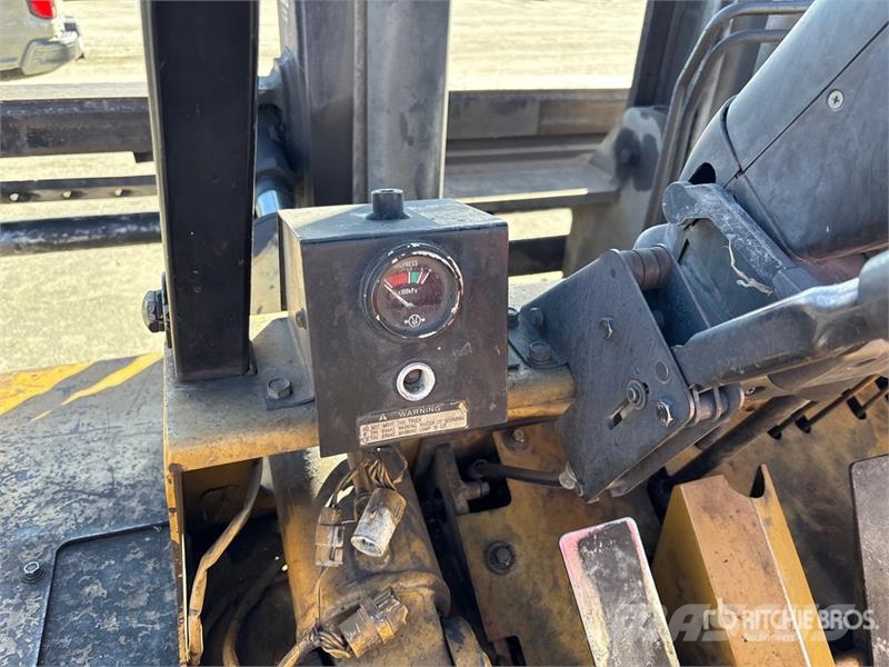 CAT DP90 20000 lb Cushion Tire Forklift 其他叉车