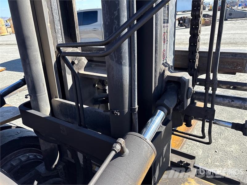 CAT DP90 20000 lb Cushion Tire Forklift 其他叉车