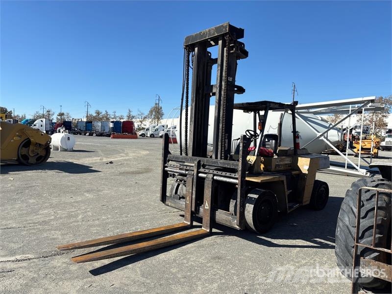 CAT DP90 20000 lb Cushion Tire Forklift 其他叉车