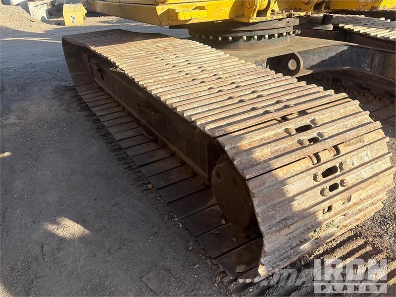 CAT EL200B Kāpurķēžu ekskavatori