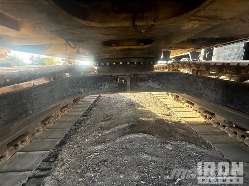 CAT EL200B Kāpurķēžu ekskavatori