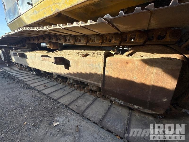 CAT EL200B Kāpurķēžu ekskavatori