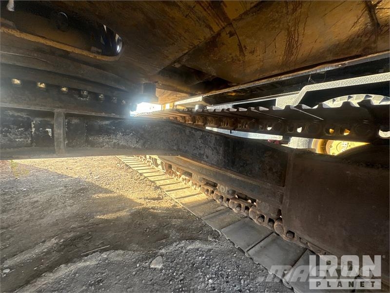 CAT EL200B Kāpurķēžu ekskavatori
