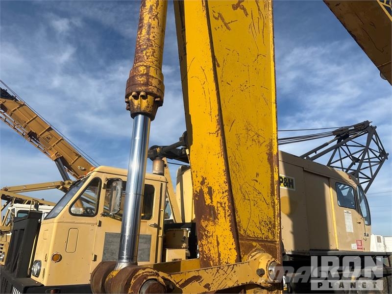 CAT EL200B Kāpurķēžu ekskavatori