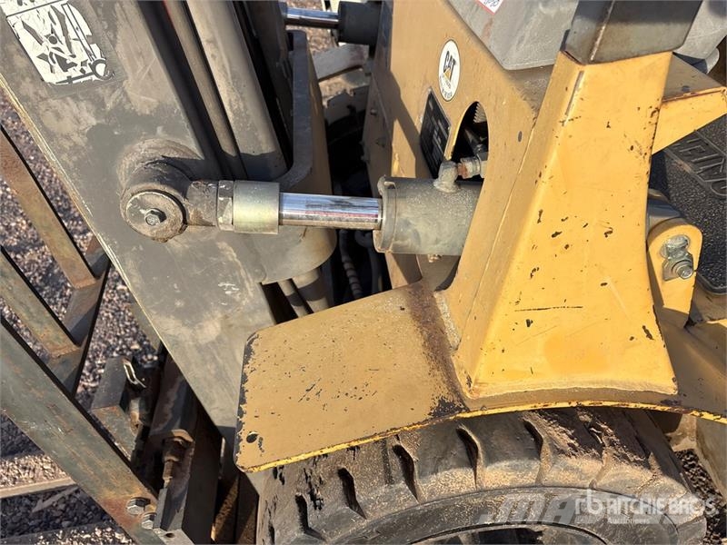 CAT G25P-5 Forklift (Inoperable) Другие складские механизмы