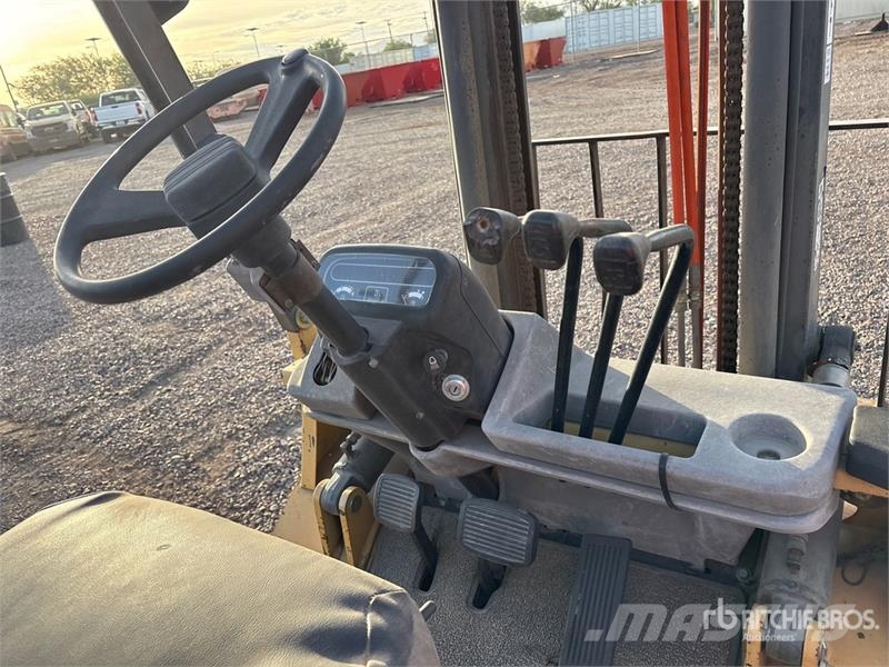 CAT G25P-5 Forklift (Inoperable) Другие складские механизмы