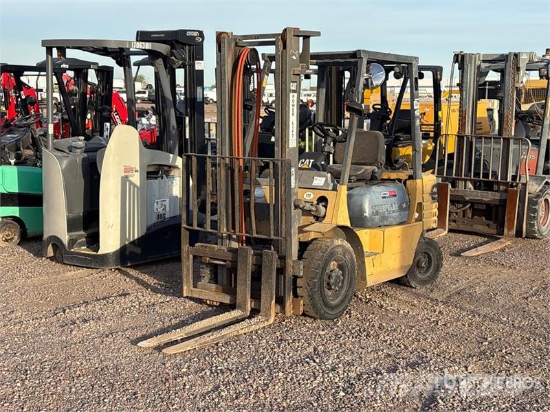 CAT GP25 Forklift (Inoperable) شاحنات ذات رافعات شوكية - أخرى