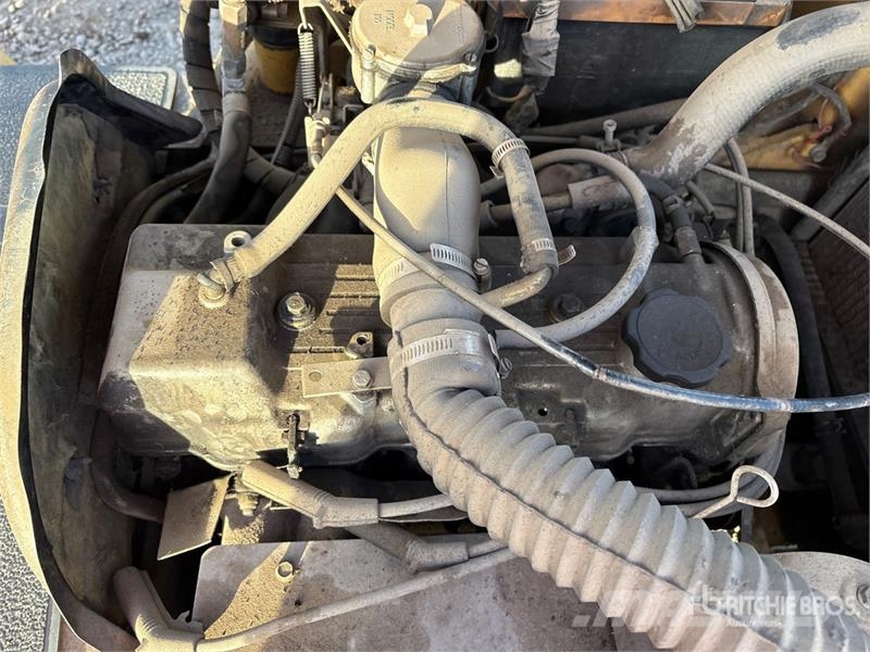 CAT GP25 Forklift (Inoperable) شاحنات ذات رافعات شوكية - أخرى