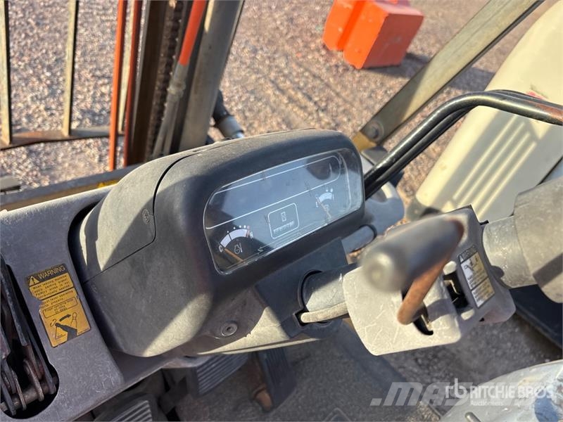 CAT GP25 Forklift (Inoperable) شاحنات ذات رافعات شوكية - أخرى