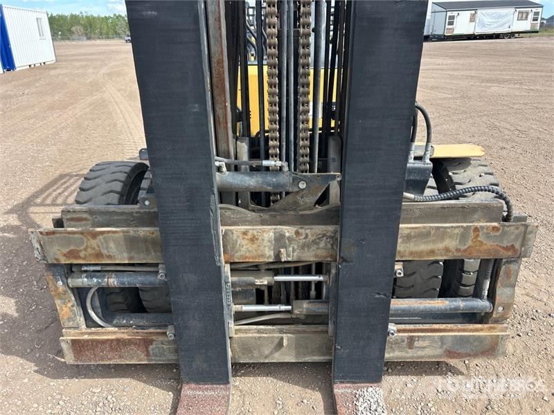 CAT GP55 Pneumatic Tire Forklift Andere Gabelstapler
