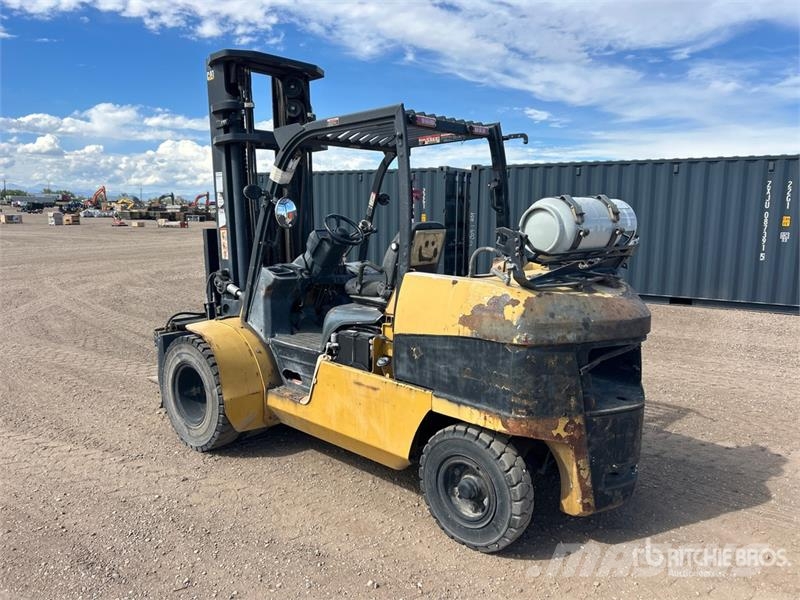 CAT GP55 Pneumatic Tire Forklift Andere Gabelstapler