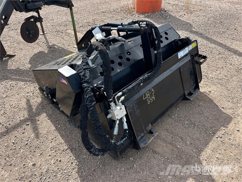 CAT LR15B 60 in Skid Steer Landscape Rake Vaalutid ja kaarutid