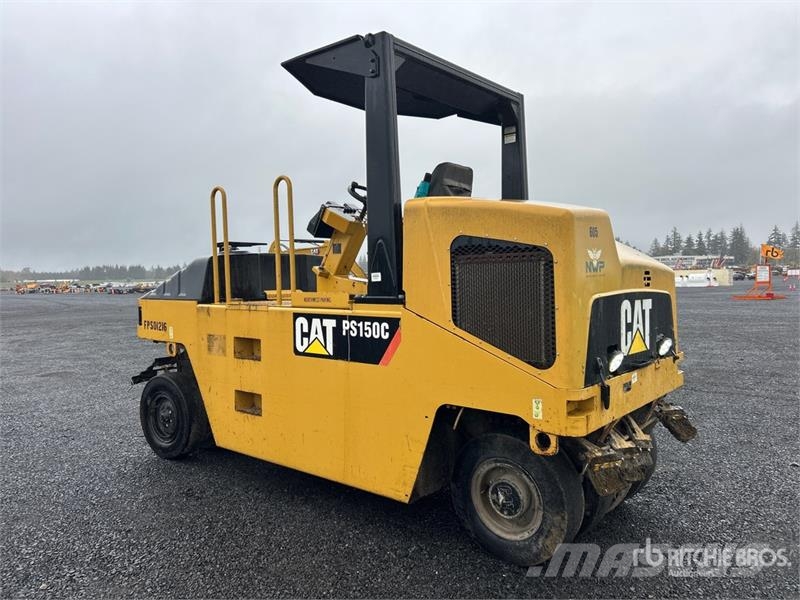 CAT PS-150C 膠輪滾壓機