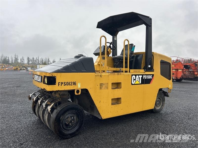 CAT PS-150C 膠輪滾壓機