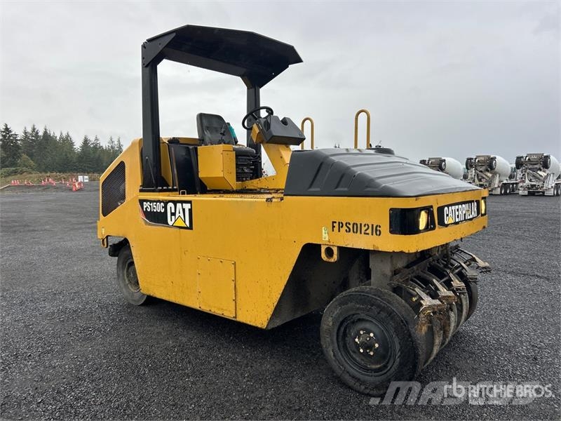 CAT PS-150C 膠輪滾壓機