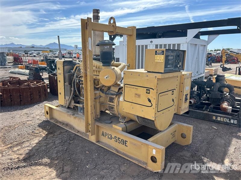 CAT SR-4B 205 kW Skid-Mounted Generator Set مولدات ديزل
