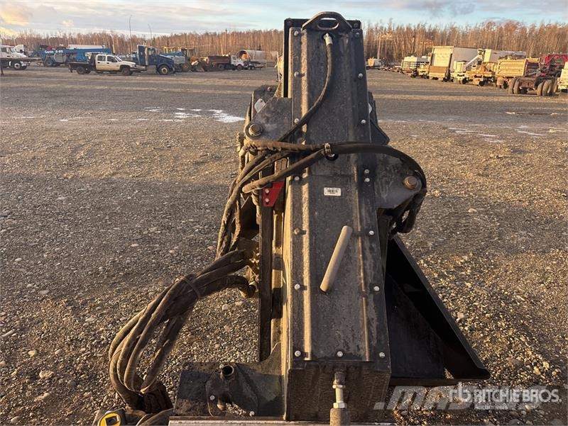 CAT SW360B-130 84 in Skid Steer Wheel Saw مكونات أخرى