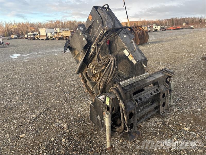 CAT SW360B-130 84 in Skid Steer Wheel Saw مكونات أخرى