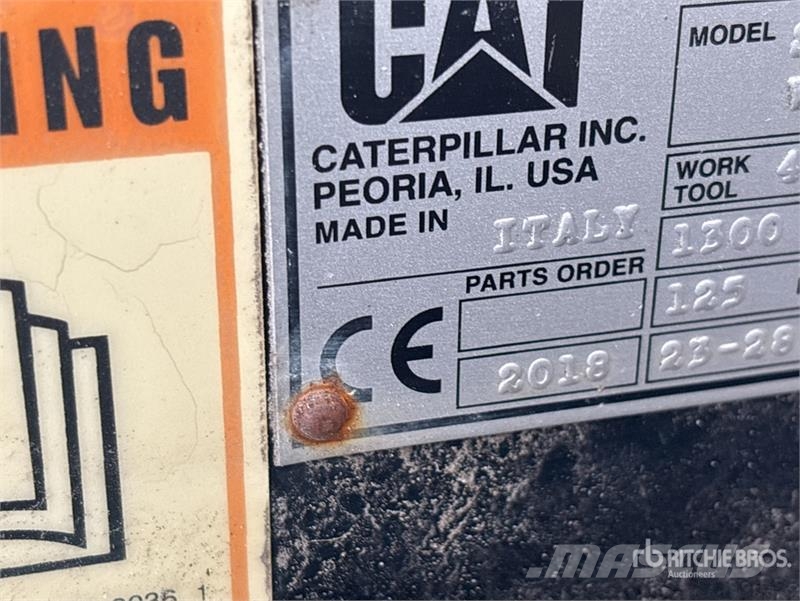 CAT SW360B-130 84 in Skid Steer Wheel Saw مكونات أخرى