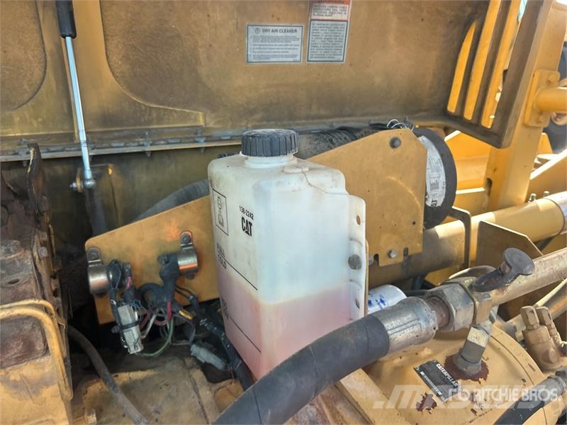 CAT TH103 مناولات متداخلة