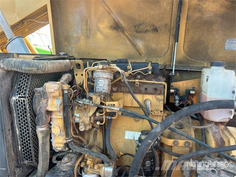CAT TH103 مناولات متداخلة