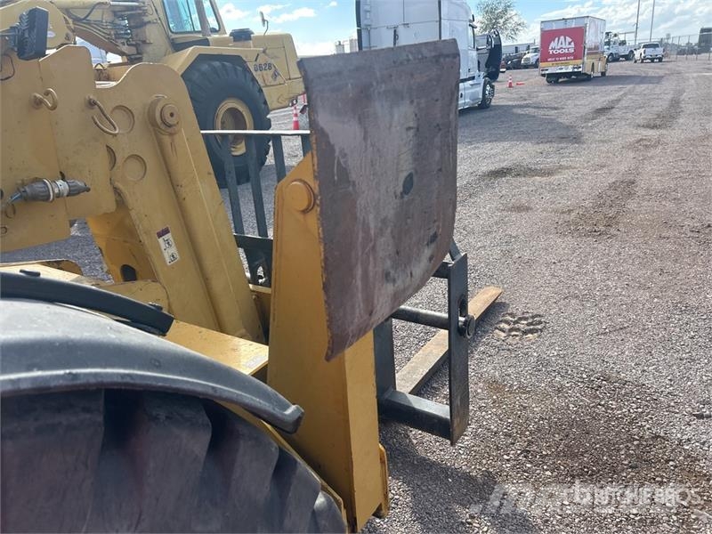 CAT TH103 مناولات متداخلة
