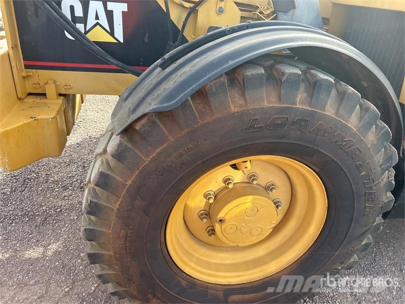 CAT TH103 مناولات متداخلة