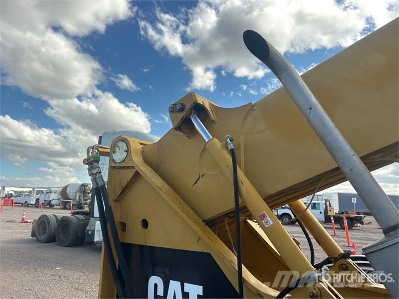CAT TH103 مناولات متداخلة