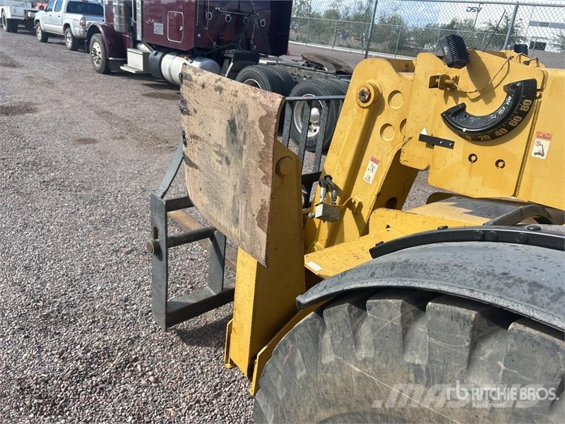 CAT TH103 مناولات متداخلة