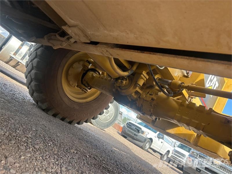 CAT TH103 مناولات متداخلة