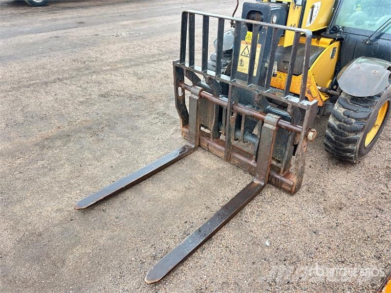 CAT TH255C Teleskoplader