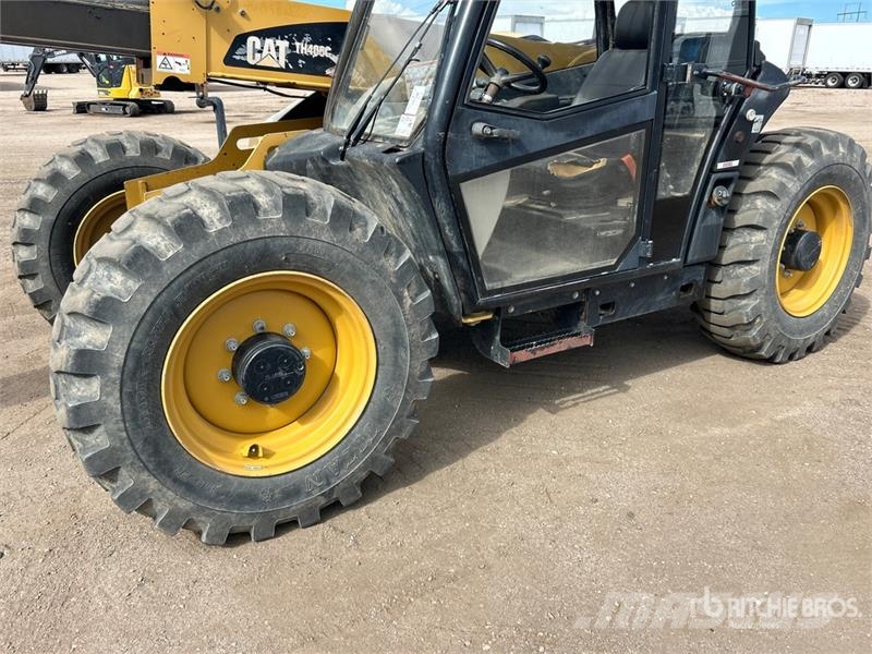 CAT TH406C Teleskopski viljuškari