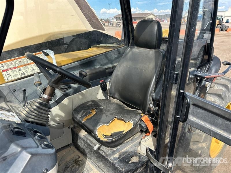CAT TH406C Teleskopski viljuškari