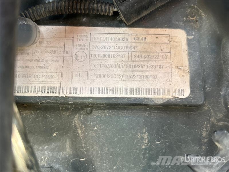 CAT TH406C Teleskopski viljuškari