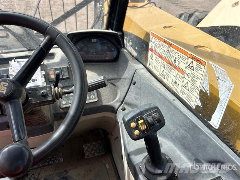 CAT TH406C Teleskopski viljuškari