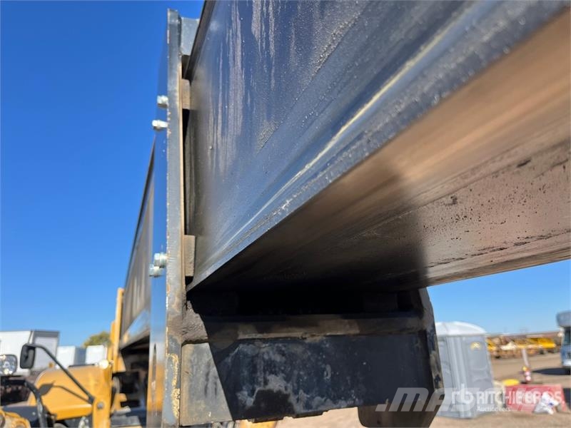 CAT TL1055D Telehandler Teleskopiskie manipulatori