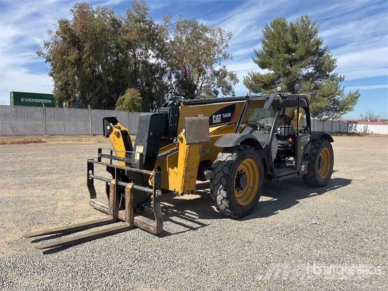 CAT TL642D Telehandler Teleskopski viličarji