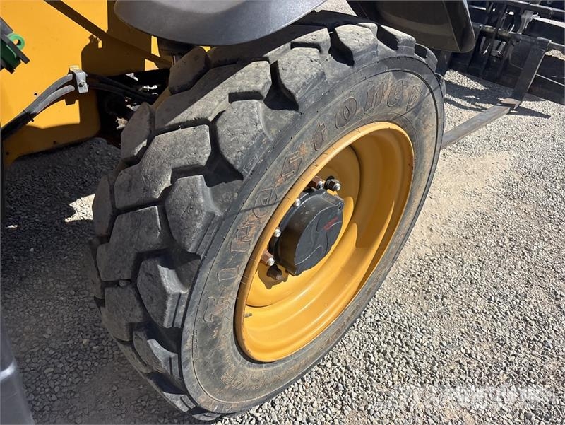 CAT TL642D Telehandler Teleskopski viličarji