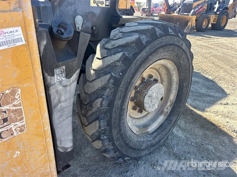 CAT TL943 Teleskopski viličarji