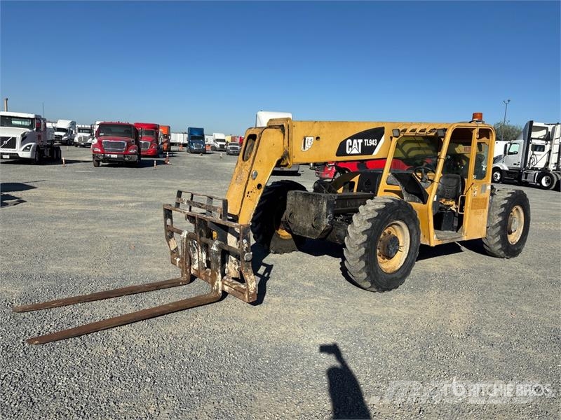 CAT TL943 텔러 핸들러