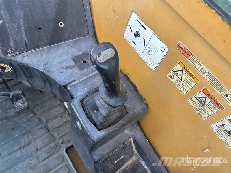 CAT TL943 텔러 핸들러